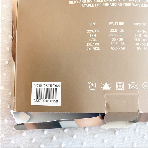 SKIMS Core Control Thong Onyx S/M - Picture 3 of 4